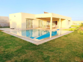 ferme privé avec piscine
